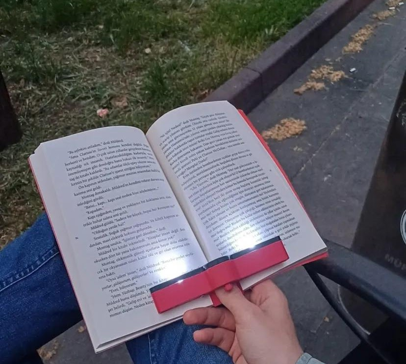 Işıklı Kitap Okuma Yüzüğü